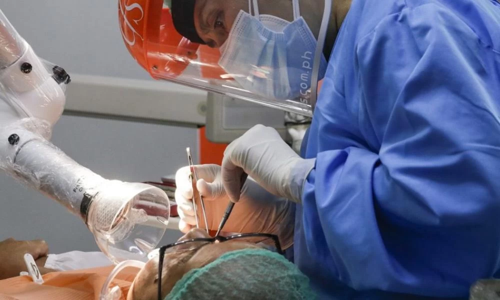 Ρωσία: Ασθενής μαχαίρωσε οδοντίατρο επειδή δεν του άρεσε το αποτέλεσμα